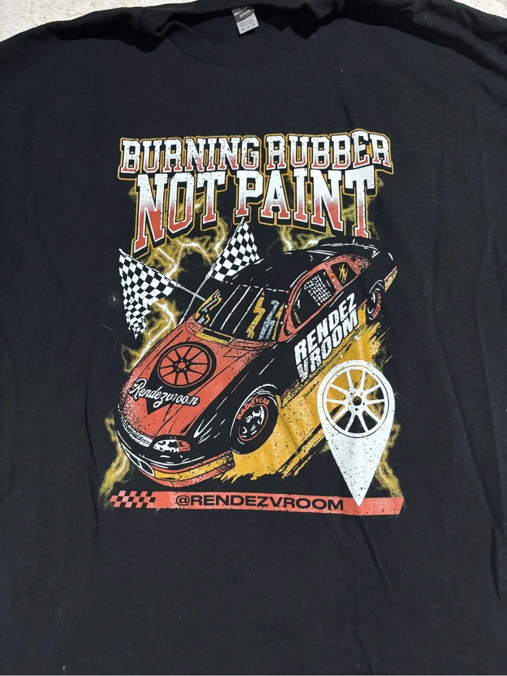 Men’s X-Large car racing graphic tee black